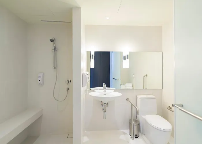 Hotel Express Siam By Ihg 4*