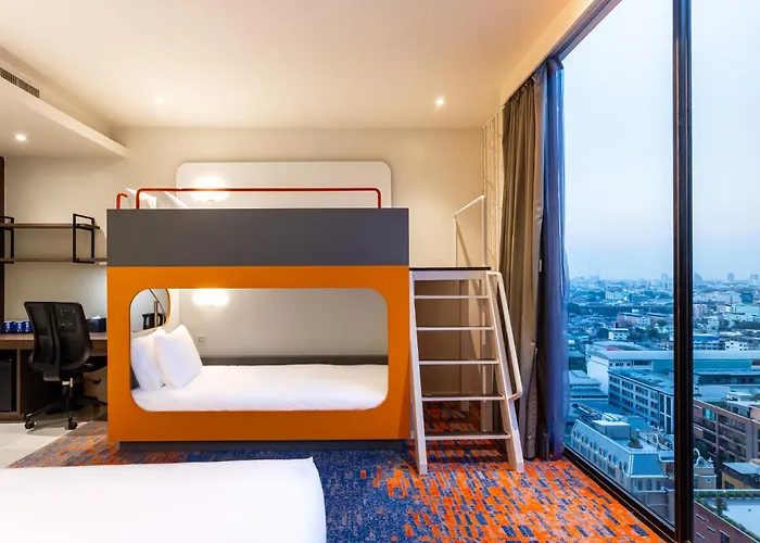 Hotel Express Siam By Ihg 4*