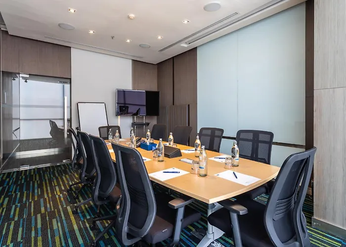 Hotel Express Siam By Ihg