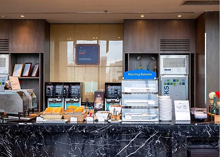 Hotel Express Siam By Ihg